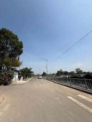 mặt tiền bờ kênh tham lương thuộc gò vấp sát chung cư khang gia dt: 5 x 20m, giá: 11 tỷ tl