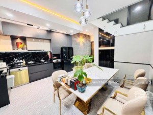 nhà mặt đường có thang máy - phường bắc nha trang 7 tầng gồm 7pn 7vs 18 tỷ gần biển hòn chồng,