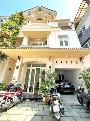 bán bt tại trần trọng cung, 2,75 tỷ, 192m2, 8m mặt tiền