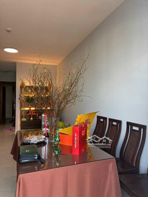 bán gấp căn hộ conic đông nam a kdc conic 13b.căn góc 72m2 2phong 2wc nội thất.giá 2ty4 tl