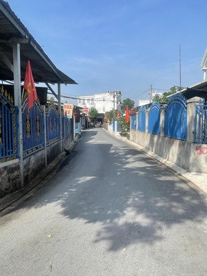 nhà q12 giáp gò vấp/ tân thới hiệp/ đg 6m thông/ nở hậu/ 130m chỉ 6,2ty/ bắc/ kinh doanh, làm kho