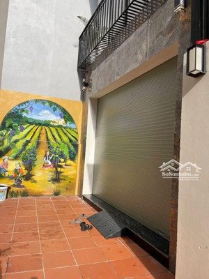 bán nhà ngọc thụy diện tích rộng nhà mới
5 tầng thang máy vivu khu vực hiếm nhà bán
diện tích 72m x