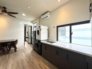cho thuê căn hộ 1pn ban công 40m2 ngay mặt tiền, giặt sấy riêng, thang máy - đi bộ qua ueh q10