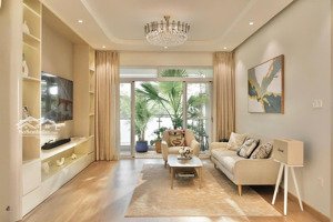 cần bán căn hộ phú mỹ hưng diện tích lớn, view sông, 190m2, nhà đẹp giá bán thoả thuận