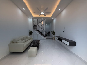 bán nhà nguyễn sơn, tân phú nhà mới 2 tầng 2pn 34m² sổ riêng giá 4.55 tỷ