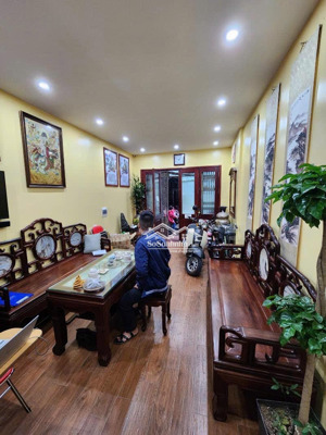 thái hà - gần phố - nhà dân xây kiên cố chắc chắn - sồ vuông a4