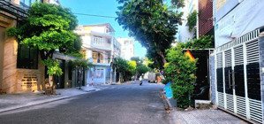 bán nhà mặt tiền rộng 8.09 mét, đường cổ loa, trung tâm tp nha trang