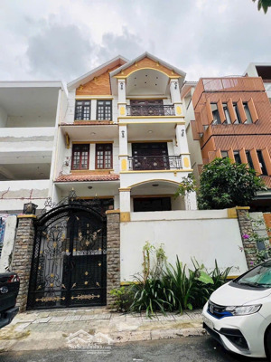 bán nhà ngay bình lợi bình thạnh -gần sông mát mẻ - 7.5 x25 - 3 tầng - giá 24.8 tỷ 