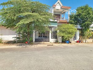 bán nhà ngợp rẻ p bình hoà 2tỷ7xx 5mx20m đường nhựa 7m