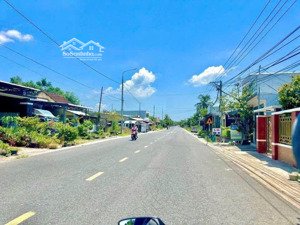 nhỉnh 1ty sở hữu lô đất sát lộ - hơn 180m2 full thổ cư - sẵn sổ