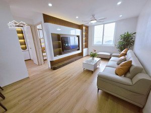 bán căn hộ 3 pn full nội thất ngay gần trường đh công nghiệp, sổ đỏ sẵn, giá 5,8 tỷ