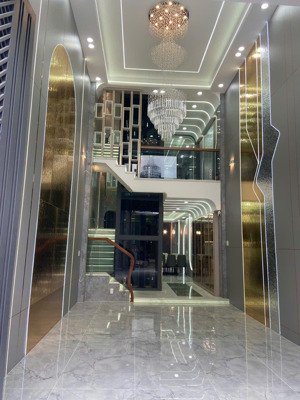 bán nhà mới xây cc, sau căn mt lâm thị hố, q12, hxh 8m, dt 4x18m, 5tầng có t. máy, giá 9 tỷ 250