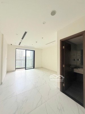 studio 34m2 có ban công the beverly mua trực tiếp cđt mới 100% tầng đẹp.