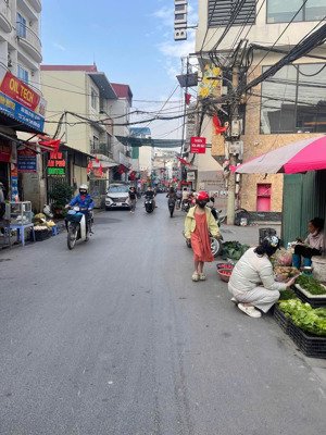 bán nhà lô góc 3 tầng kim chung vị trí đẹp gần trường học