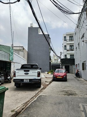 lô đất góc 2 mặt tiền trần thị năm, quận 12. vị trí cực sung. 4.3mx18m nở hậu 6.53m. giá: 6.880 tỷ