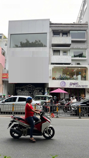 bán nhà mt 215b hai bà trưng, 7.2x24, 177m2, 2 lầu, st, đối diện công viên, 192 tỷ