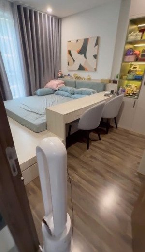 bán căn hộ hà đô centrosa , 2pn , 2wc , 86m, sổ hồng riêng, giá : 10.9 tỷ ,liên hệ : 