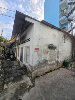 bán dãy trọ khu phân lô hẻm 47 đường số 14 khu phước bình quận 9 (cách 700m ra đỗ xuân hợp)