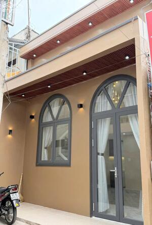 Nhà trệt lửng 3 phòng ngủ - Cách siêu thị Lotte Cần Thơ khoảng 100m