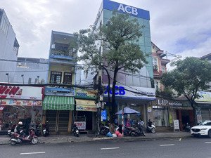 cho thuê 1000m2 đất đống đa, hải châu kinh doanh sầm uất giá tốt chỉ 90 triệu/ tháng