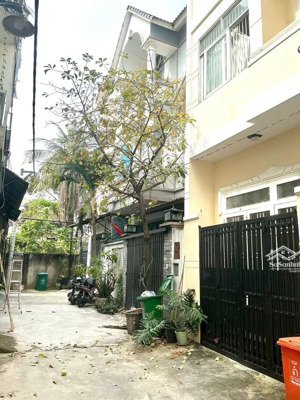 chdv 3 lầu - 6 phòng - dòng tiền: 88tr/tháng - đặng văn bi, trường thọ, thủ đức