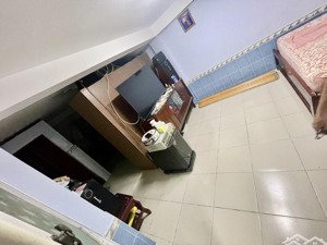 bán nhà tốt tôn đản q.4 61.3 m2