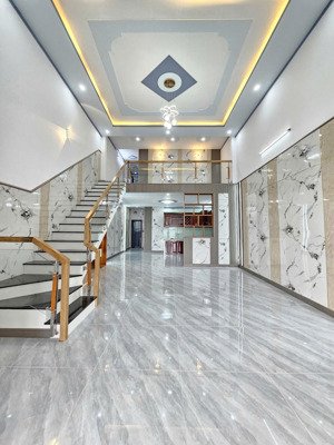 bán nhà cấp 4 gác lửng mt đường vũng việt ngay chợ tân long, kinh doanh đa nghề