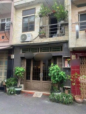 cho thuê nhà hẽm 6m (xt) bến phú lâm, p.9, q.6 10tr