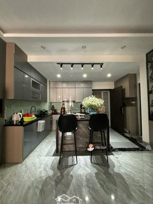 siêu hiếm! duy nhất căn hộ 4pn- dt 138m2 - tại sun square - 21 lê đức thọ- sẵn sổ - có slot ô tô