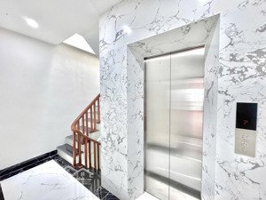 bán nhà riêng tại 298 ngọc hồi, 8 tỷ vnd, 36 m2, 6 tầng thang máy ô tô đỗ cửa