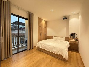 chính chủ cho thuê căn hộ trích sài 2n1k -1n1k -10tr full nội thất giữa con phố hồ tây lộng gió