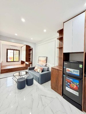 chủ bán nhanh toà chdv nguyễn quý đức 85m2x6t thang máy oto nhỏ giá 23.5 tỷ sổ đỏ đẹp lh 