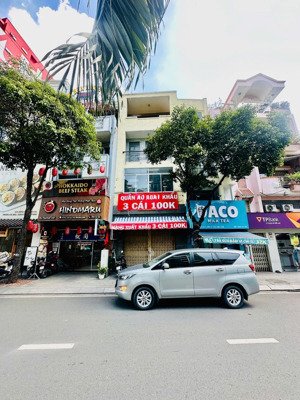 sản phẩm hiếm giá đầu tư- 2 mặt tiền phan xích long - ngay bệnh viện hoàn mỹ - 5 tầng - giá siêu rẻ