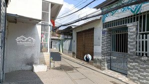 bán đất tặng nhà ngang rộng hơn 5m giá chỉ 2,3 tỷ (bớt lộc) hẻm phước long,nha trang