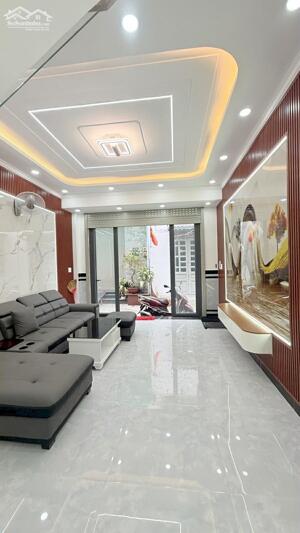 Bán Nhà mới đẹp Tân Chánh Hiệp 07. 44m2 . 2 Tầng BTCT. Đường 4m. 200m ra Nguyễn Ảnh Thủ. Tiện ích bao quanh không thiếu gì