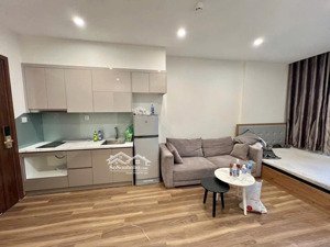 tầng cao thoáng mát view đẹp.để ở hoặc cho những ai đầu tư đều đẹp ạ