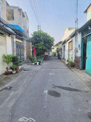 nhà 4 tầng -mã lò -(4x19m) - 5pn - đường nhựa 8m -gần bv bình tân - lê văn quới - chỉ: 7.2 tỷ