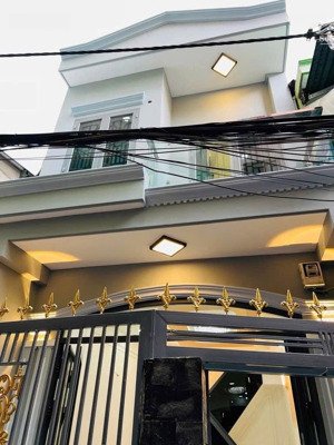 siêu phẩm quận 4 ngang 5m bề thế - chợ 200 cạnh bên - chỉ 3 phút qua quận 1