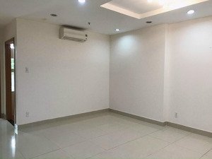 bán căn him lam riverside 78m2, 5tỷ6 lầu cao 2pn 2wc lh 