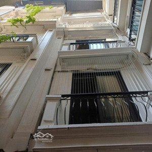 an dương vương khu vực trong phố, 6.98 tỷ vớ 30m², 5 tầng, mặt tiền 3.4m. sđcc.