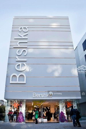 chuyển nhượng mặt tiền nguyễn thái học, bến thành, q 1 - 8x18m - 5 tầng - hđt: 240tr/th - giá 75 tỷ