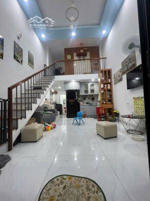 nhà đẹp shr dt 4x12m trệt+ lửng đúc 2pn 2wc p. thờ sân để xe hẻm xh hiệp thành q12, 3,59tỷ