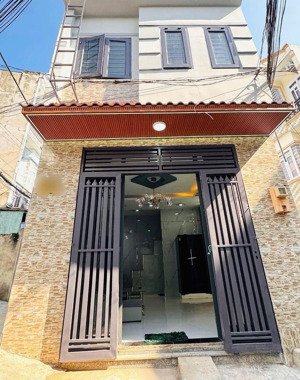 nhà vị trí đắc địa, giá 2 tỷ 960 còn thương lượng, sổ hồng riêng, hình ảnh thực tế, không giải toả