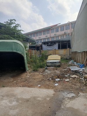 đất hiếm - hxh - gần metro q12 ngang 4,7m - 97 m2 - nhỉnh 5t xíu