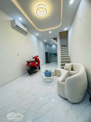 bán nhà hxh 40m2 d/c 247 hvb phú nhuận shr hoàn công đủ chỉ 6,4 tỷ tl