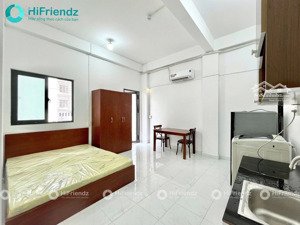 cho thuê phòng studio bancong full nội thất - thang máy sát quận 1 , quận 3