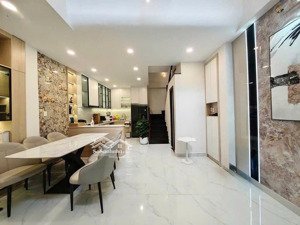 nhà đẹp ở ngay, nguyễn đình chiểu - q.3, full nội thất, hẻm oto trước nhà. chỉ 8,68 tỷ (tl)