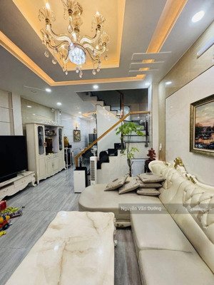 hiếm có! bán nhà ô chợ dừa, 3 bước ra phố, ngõ thông, nhà dân xây ở ngay, 36m2*5t, giá nhỉnh 8 tỷ