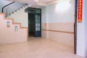 nhà c4 chính chủ một đời, có dòng tiền, tân thuận đông, q.7