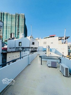 ngay trung tâm quận 1 - trần hưng đạo - 4 tầng - 4 phòng ngủ - chỉ 7.5 tỷ - ở ngay